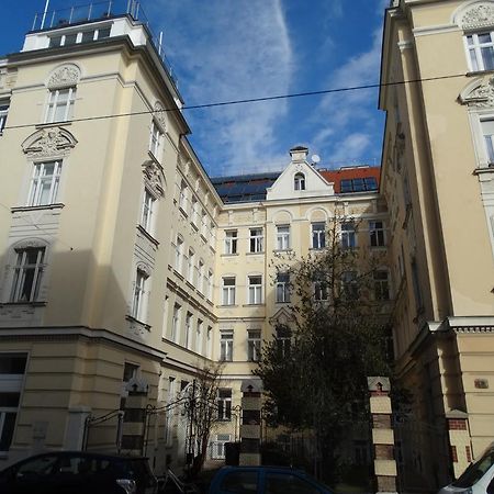 Jugendstil Garconniere Apartment Vienna Room photo